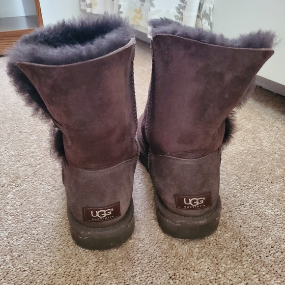 Bailey Button UGG - Picture 3 of 4
